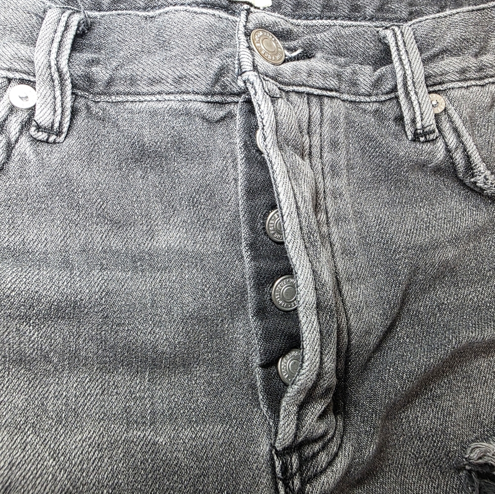 Free People Women's Distressed Gray Denim Cut Off Shorts Size 29 - Picture 8 of 8
